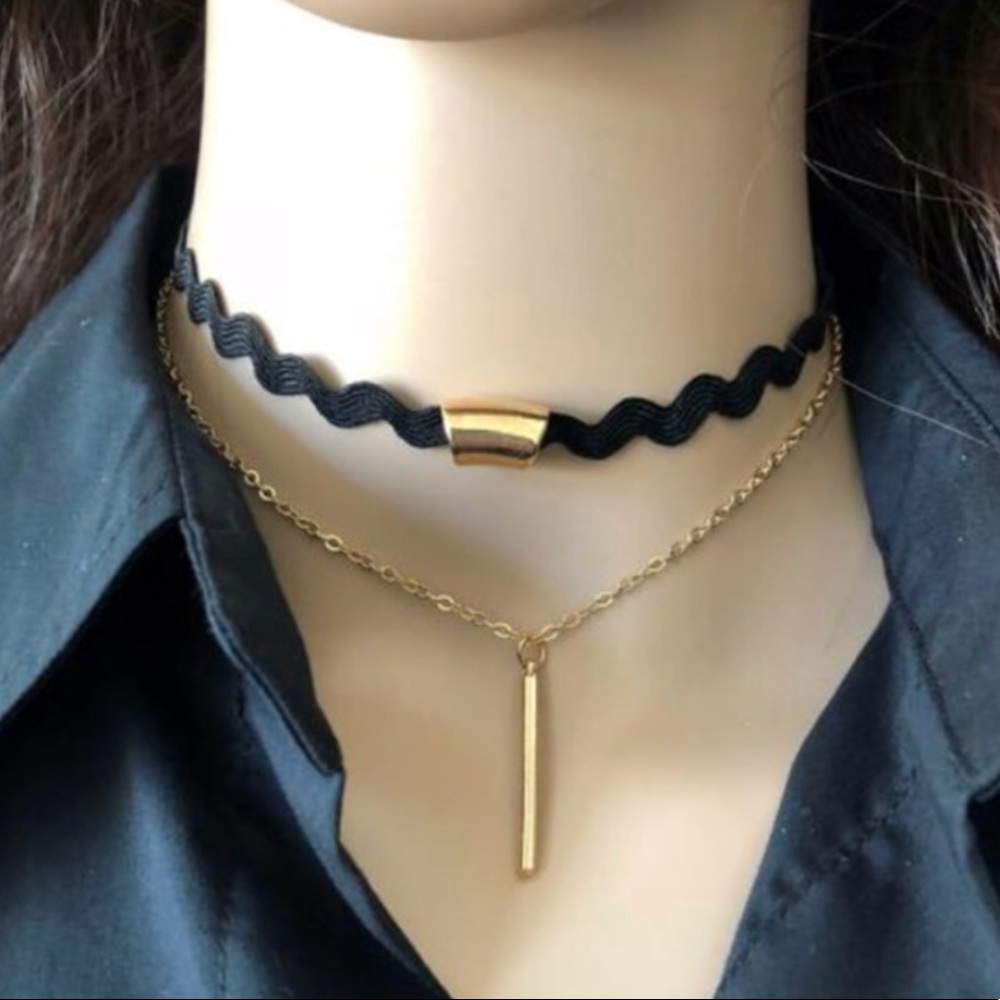 Wavy and Gold Choker